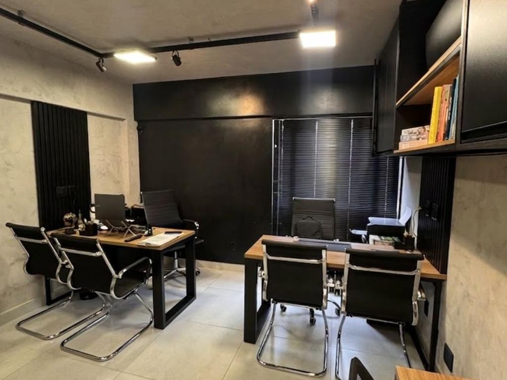 ESCRITORIO MONTADO À VENDA NO CENTRO em centro, Três Rios