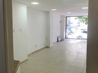 Miniatura de LOJA COM 100 METROS EM RUA MOVIMENTADA