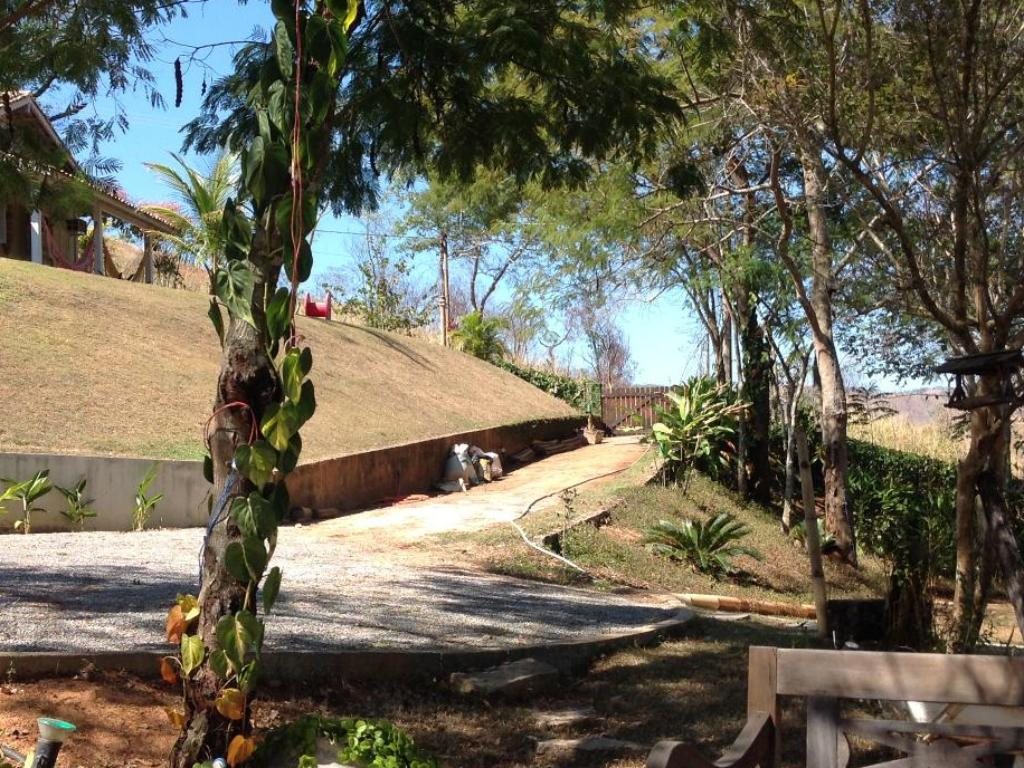 Foto 4 de LINDA CASA DE CAMPO em MOURA BRASIL, TRÊS RIOS RJ