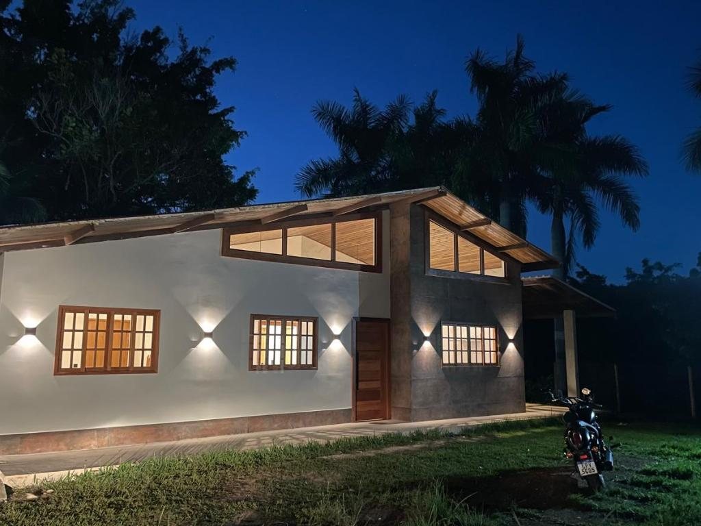 Foto 4 de LINDA CASA DE CAMPO - CONDOMINIO PIABANHA em MOURA BRASIL, TRÊS RIOS RJ