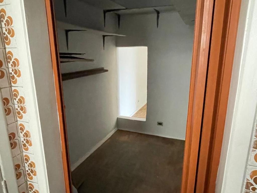Foto 6 de OTIMO 3 QUARTOS NO CENTRO DA CIDADE em centro, Três Rios