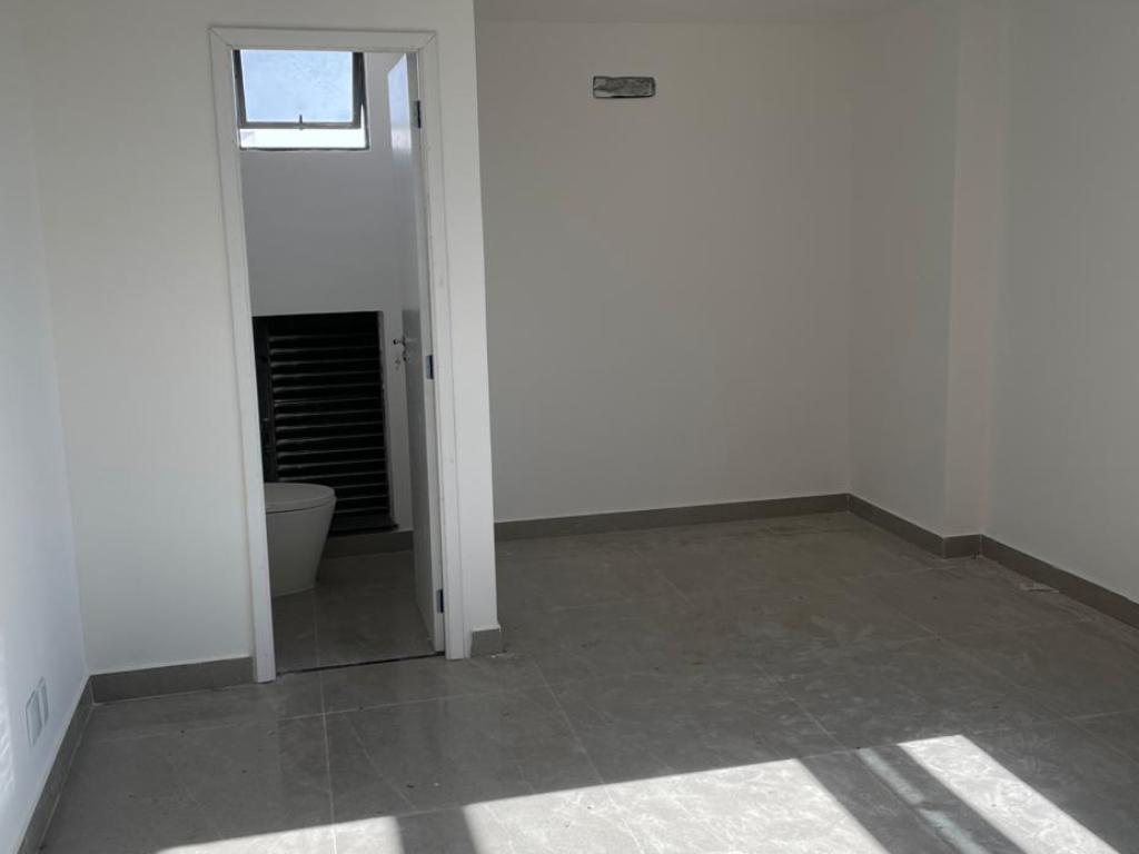 Foto 3 de SALA COMERCIAL EM PREDIO MODERNO 411 em centro, Três Rios