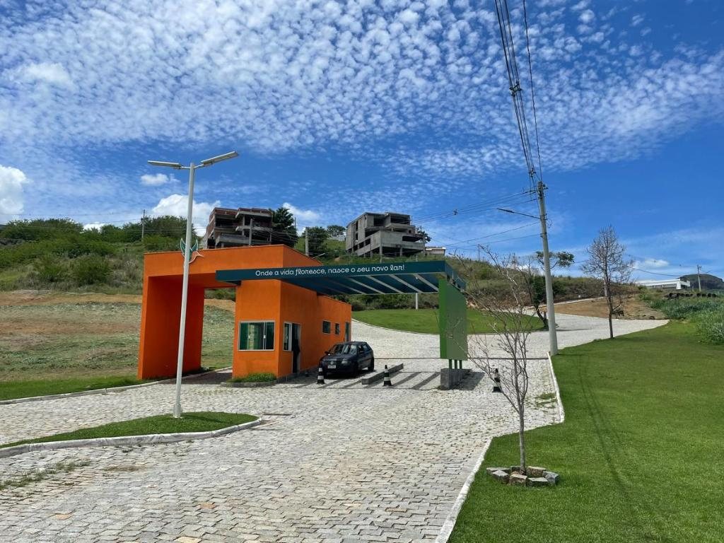 Foto 3 de CASA EM CONSTRUÇÃO NO CONDOMINIO PARQUE SANTA FE em centro, Três Rios