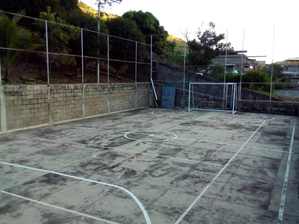 Foto 16 de OTIMA CASA COM PISCINA E QUADRA  CANTAGALO em CANTAGALO, Três Rios