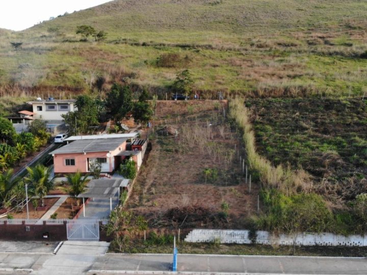 TERRENO EM SANTANA DO DESERTO em ESTRADA, SANTANA DO DESERTO MG