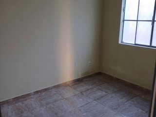 Miniatura de CASA DE 3 QUARTOS NO TRIANGULO PERTO DA UPA