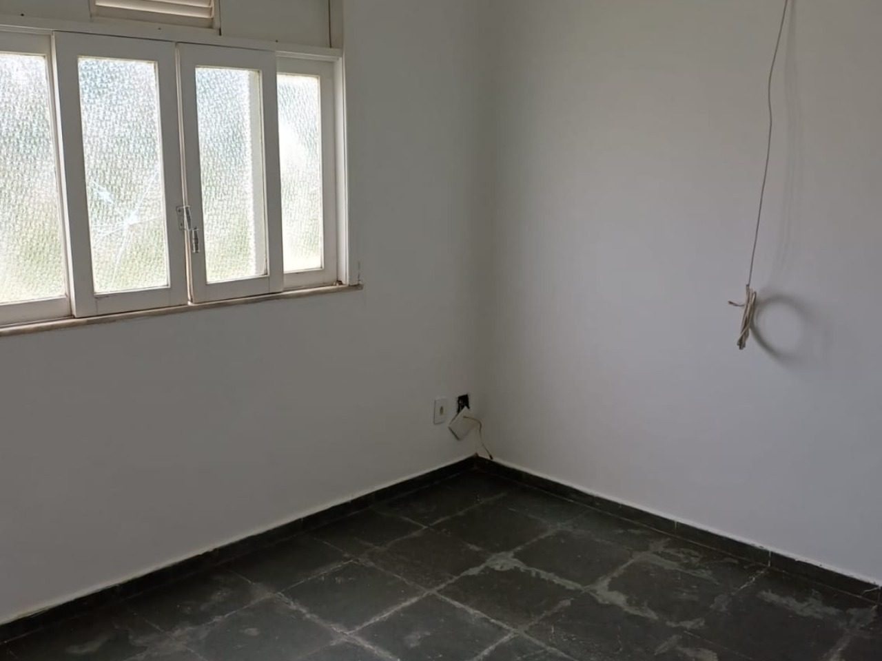 Foto 26 de CASA TRÊS QUARTOS NO CENTRO em centro, Três Rios