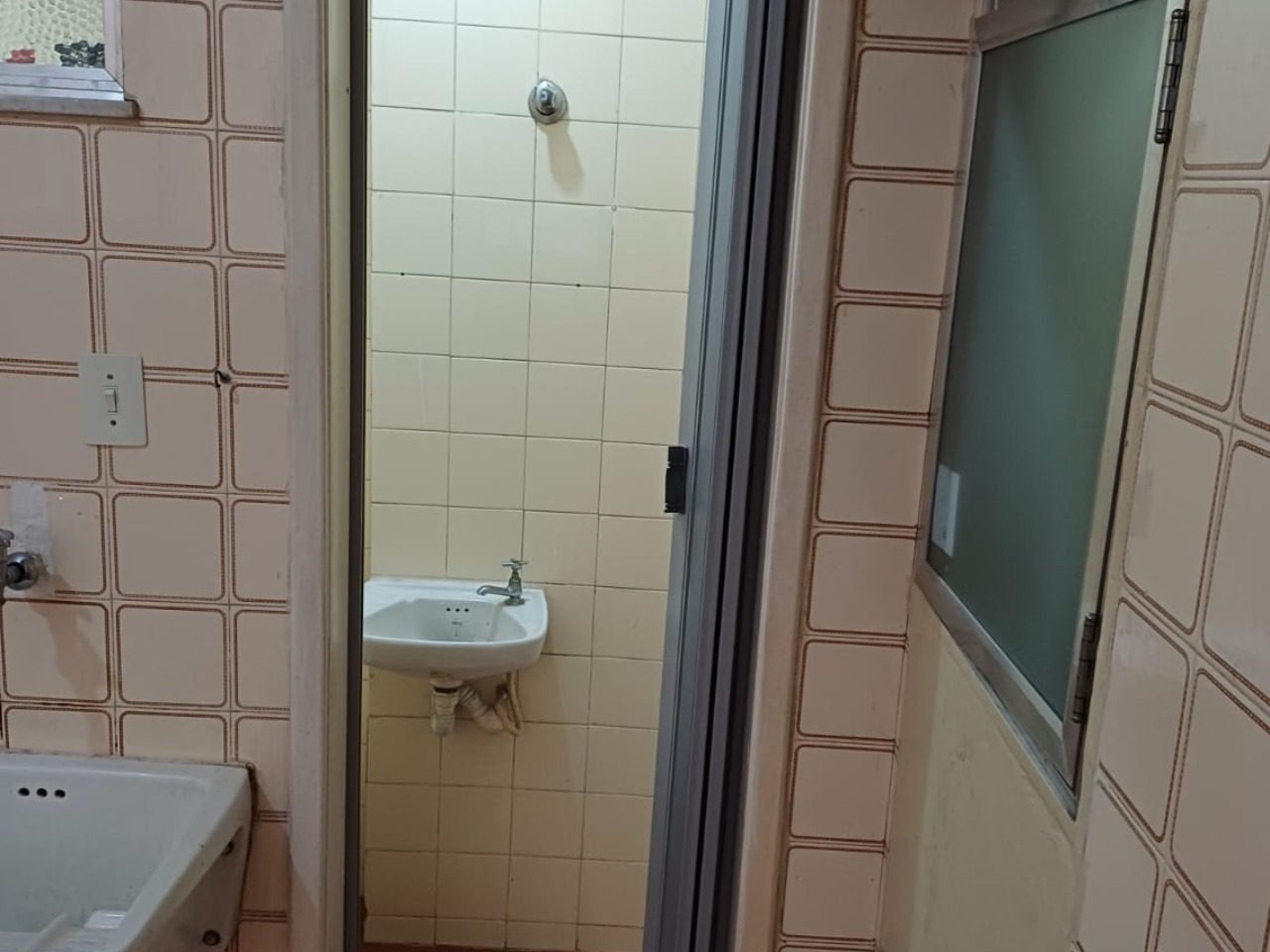 Foto 9 de APARTAMENTO 2 QUARTOS NO CENTRO em centro, Três Rios