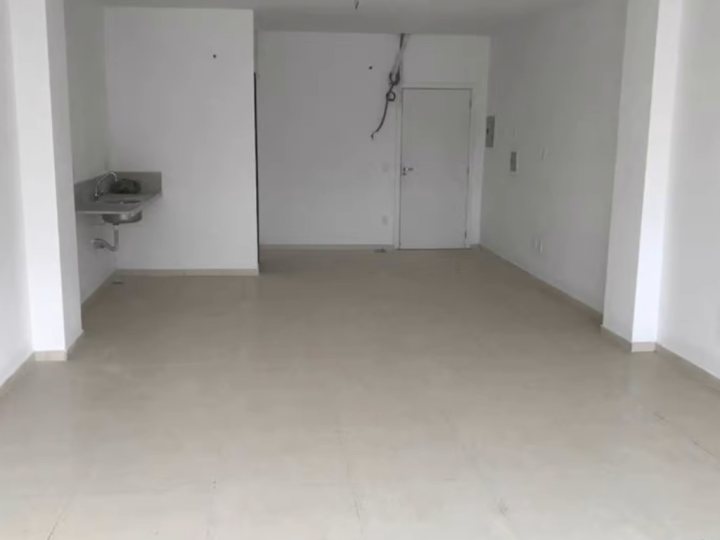 SALA COMERCIAL NO AMERICO SILVA em Centro, Três Rios/RJ