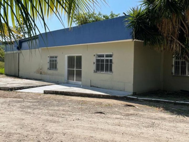 ESPAÇO MULTIUSO em TRÊS RIOS RJ