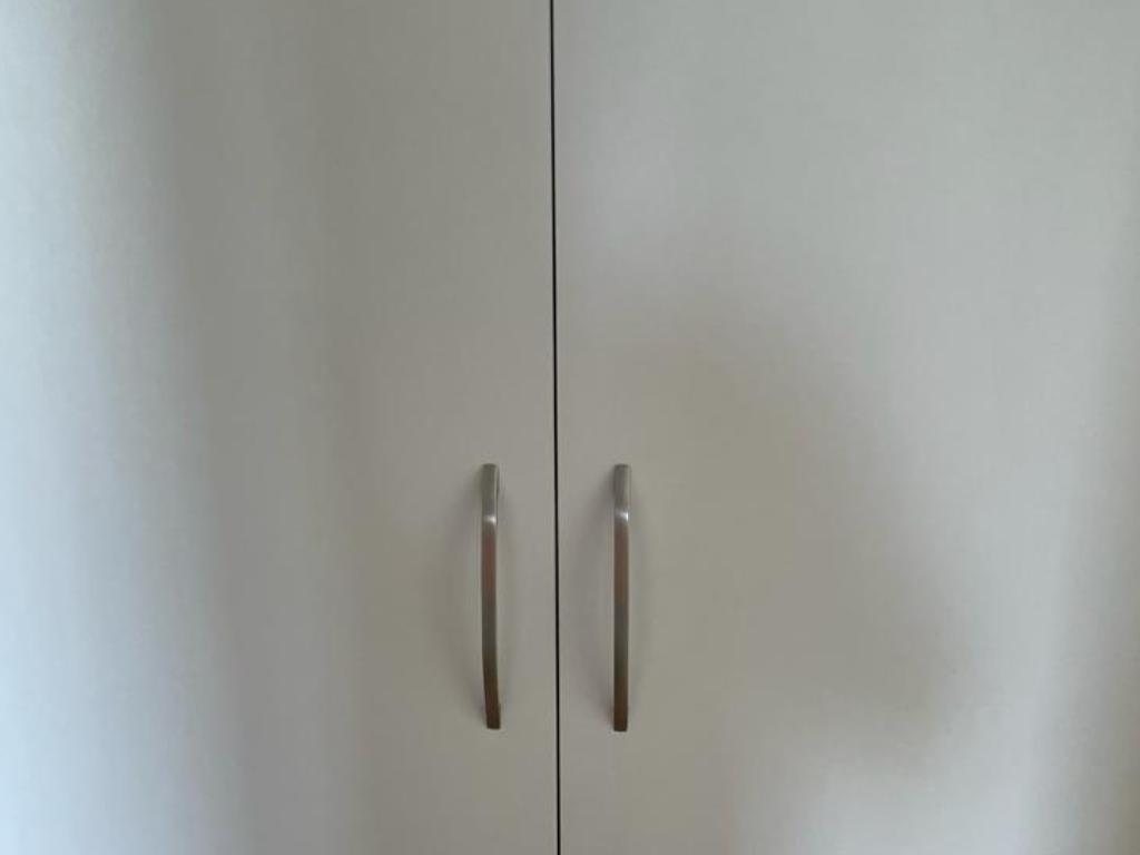Foto 3 de UM QUARTO MOBILIADO NO CENTRO 801 em CENTRO, TRÊS RIOS RJ