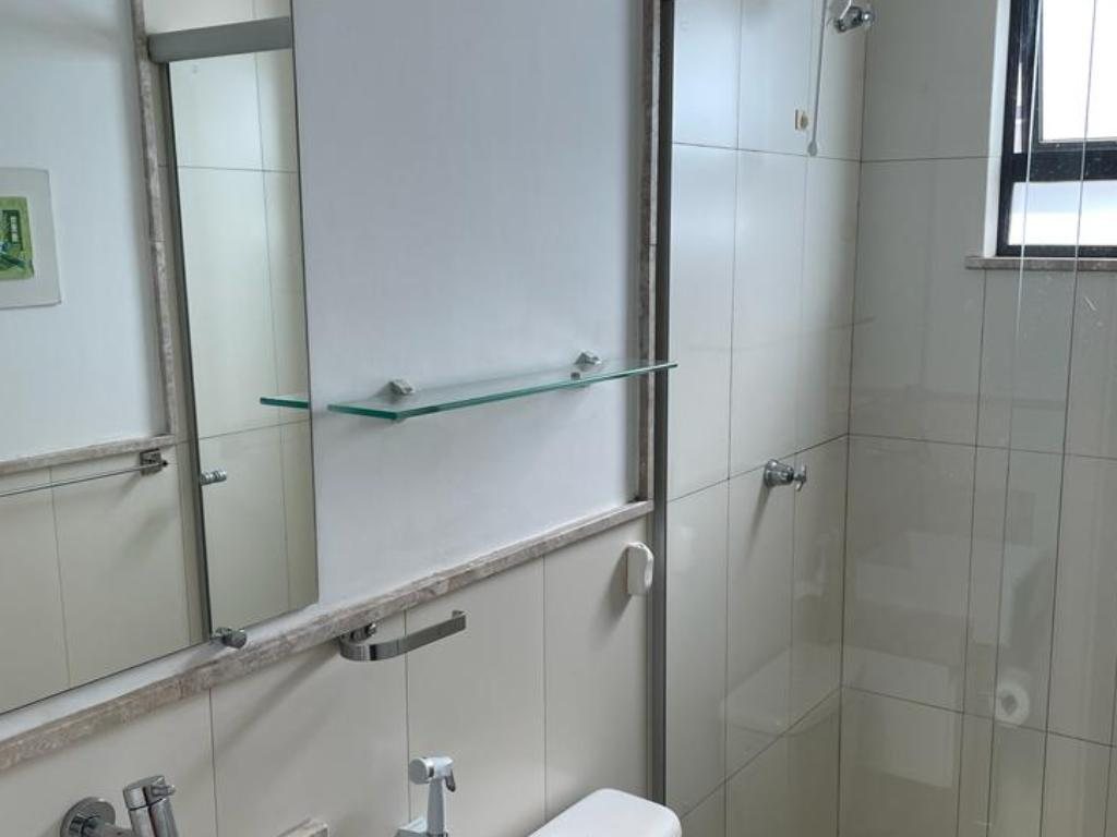 Foto 5 de UM QUARTO MOBILIADO NO CENTRO 801 em CENTRO, TRÊS RIOS RJ